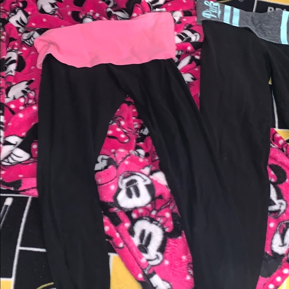 3 pink leggings